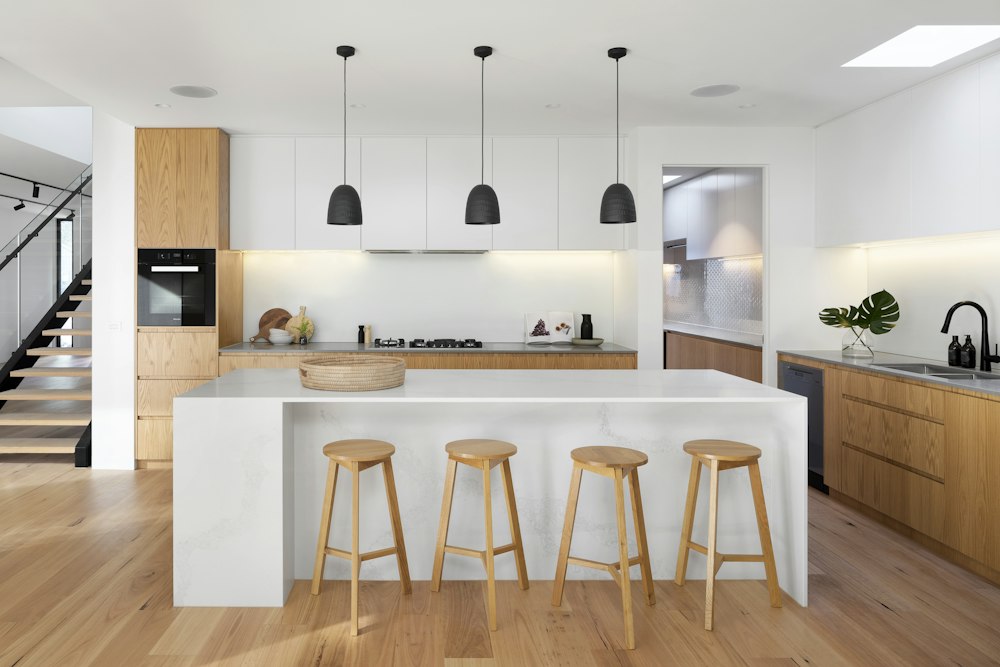 Modern Handle-less Kitchen